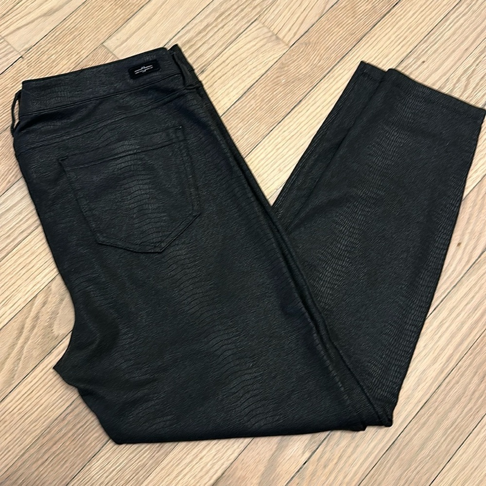 EUC Liverpool Textured Black Jeans